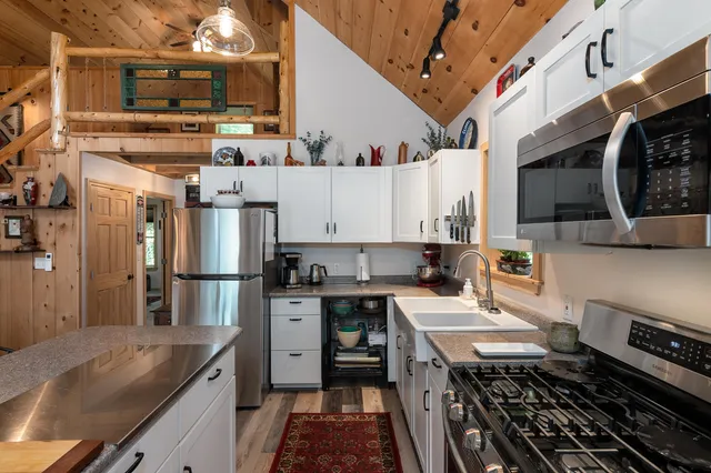 $299,000 | 6 The Pines Drive, New Portland, ME 04961