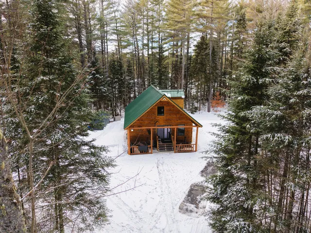 $299,000 | 6 The Pines Drive, New Portland, ME 04961