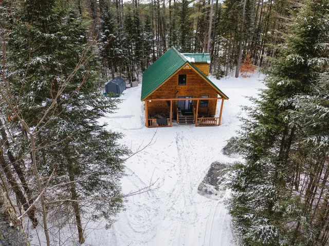 $299,000 | 6 The Pines Drive, New Portland, ME 04961