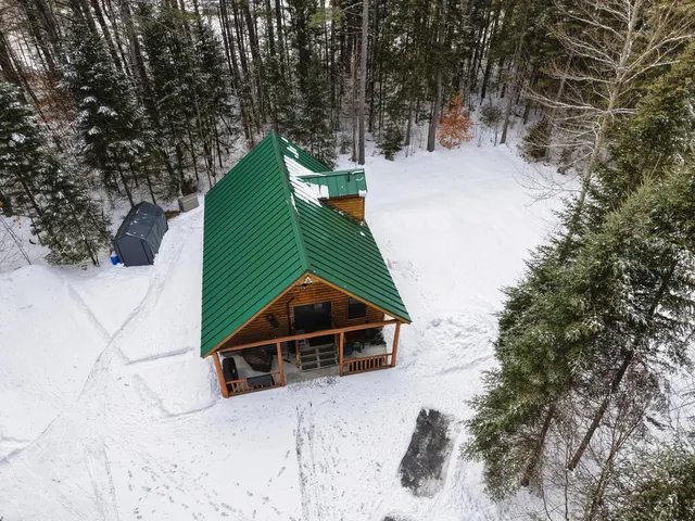 $299,000 | 6 The Pines Drive, New Portland, ME 04961