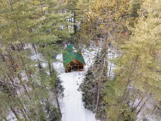 $299,000 | 6 The Pines Drive, New Portland, ME 04961