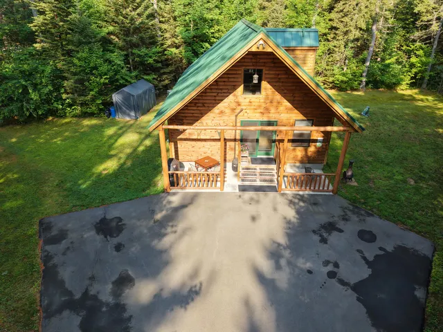 $299,000 | 6 The Pines Drive, New Portland, ME 04961