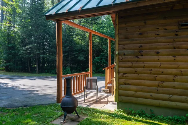 $299,000 | 6 The Pines Drive, New Portland, ME 04961