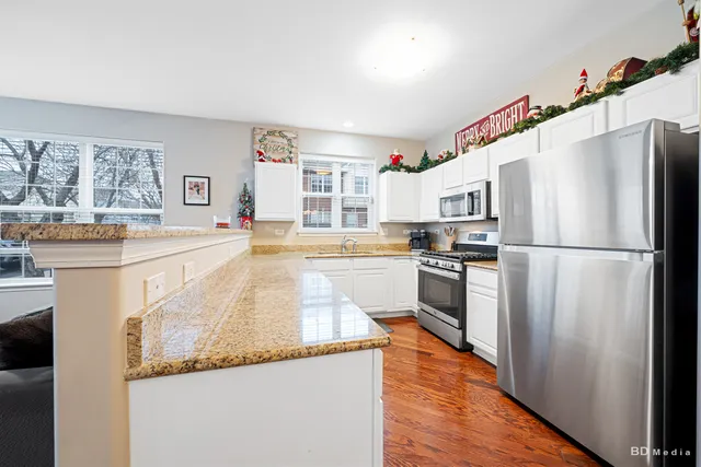 $329,900 | 9220 Arquilla Drive, Mokena, IL 60448