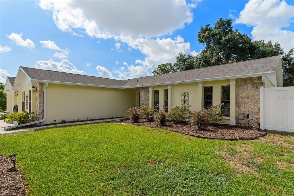 12380 Trout Circle Spring Hill, FL 34609 - Photo 7 of 59