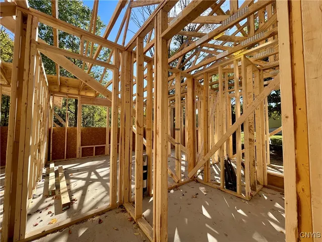 $450,000 | 6590 Fox Road, Marcy, NY 13403