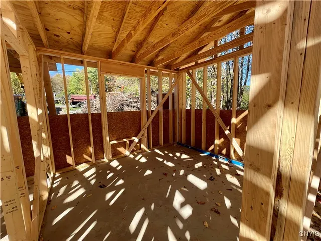 $450,000 | 6590 Fox Road, Marcy, NY 13403