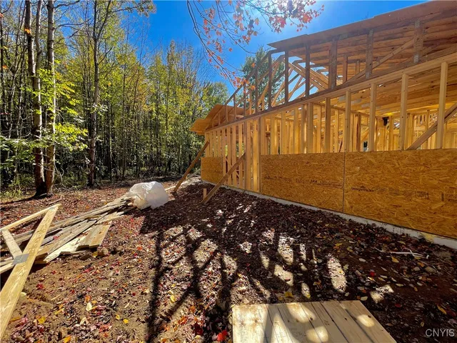 $450,000 | 6590 Fox Road, Marcy, NY 13403