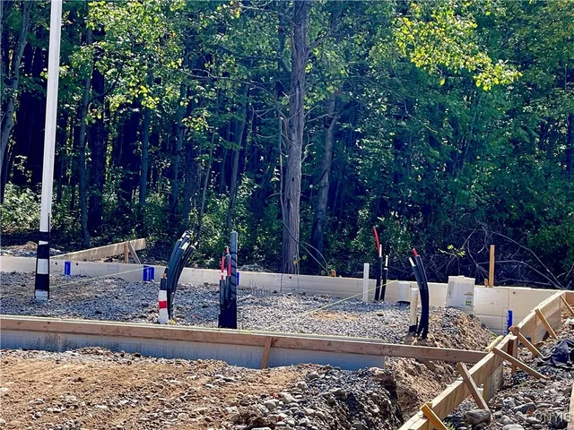 $450,000 | 6590 Fox Road, Marcy, NY 13403