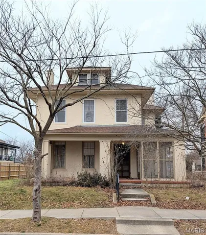 $299,900 | 19 North Fountain Street, Cape Girardeau, MO 63701