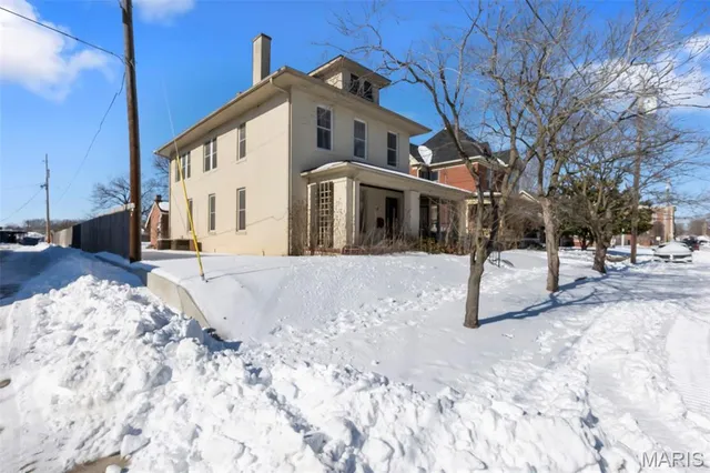 $299,900 | 19 North Fountain Street, Cape Girardeau, MO 63701