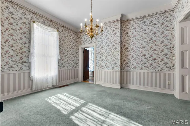 $299,900 | 19 North Fountain Street, Cape Girardeau, MO 63701