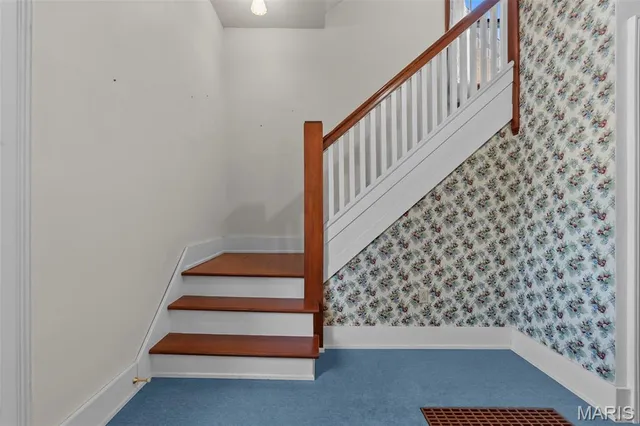 $299,900 | 19 North Fountain Street, Cape Girardeau, MO 63701