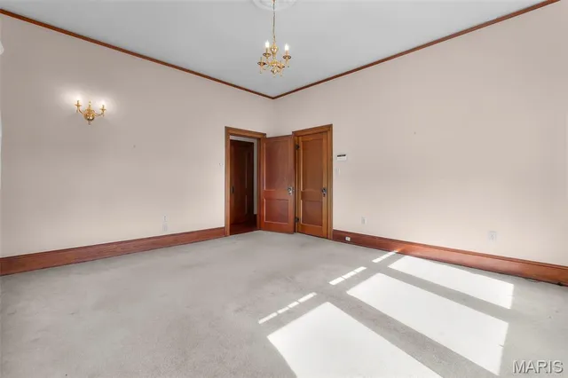 $299,900 | 19 North Fountain Street, Cape Girardeau, MO 63701