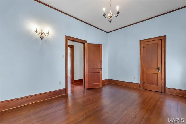 $299,900 | 19 North Fountain Street, Cape Girardeau, MO 63701