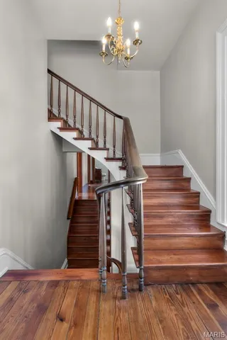 $299,900 | 19 North Fountain Street, Cape Girardeau, MO 63701