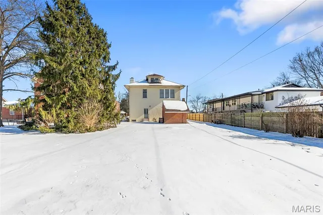 $299,900 | 19 North Fountain Street, Cape Girardeau, MO 63701