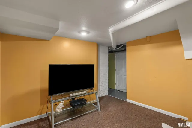 $139,900 | 2022 43rd Street, Rock Island, IL 61201