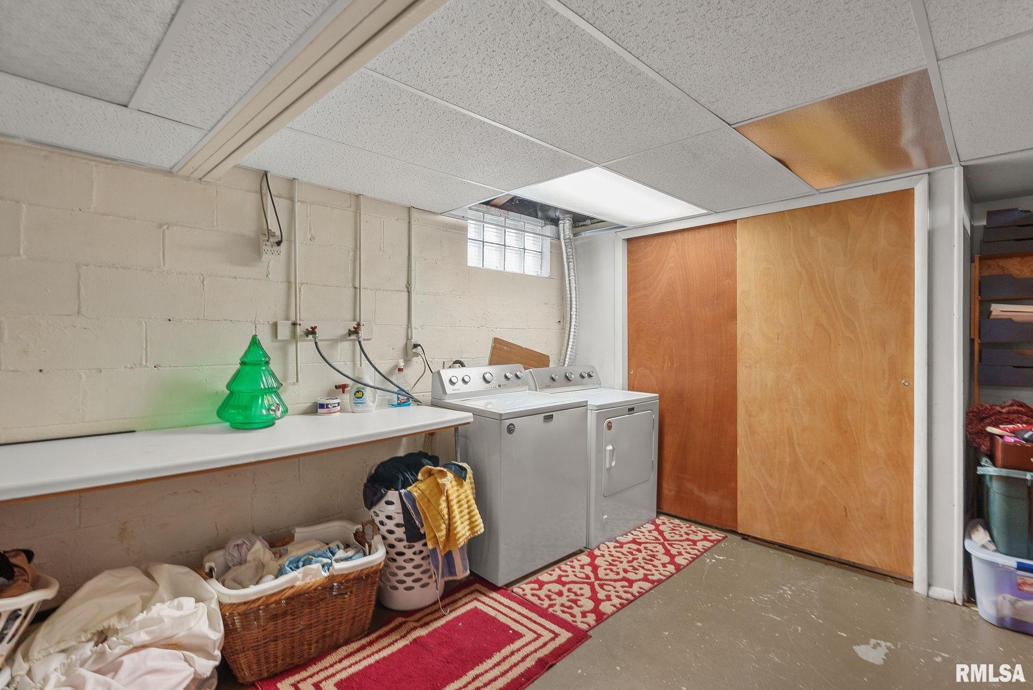 2022 43rd Street Rock Island, IL 61201 - Photo 22 of 32