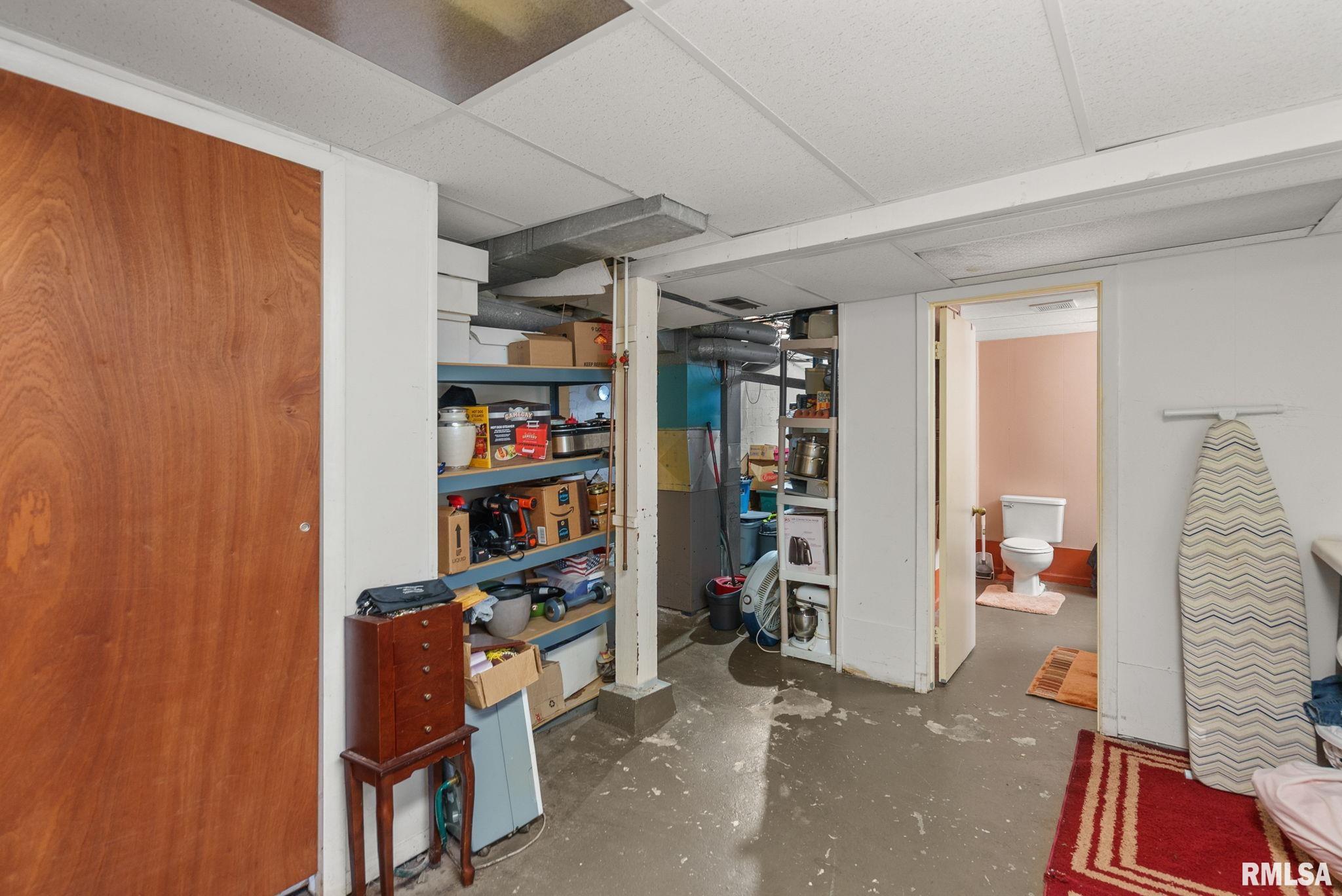 2022 43rd Street Rock Island, IL 61201 - Photo 23 of 32