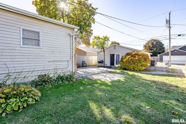 $139,900 | 2022 43rd Street, Rock Island, IL 61201