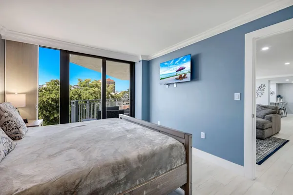 $1,599,000 | 520 South Collier Boulevard, Unit 504, Marco Island, FL 34145