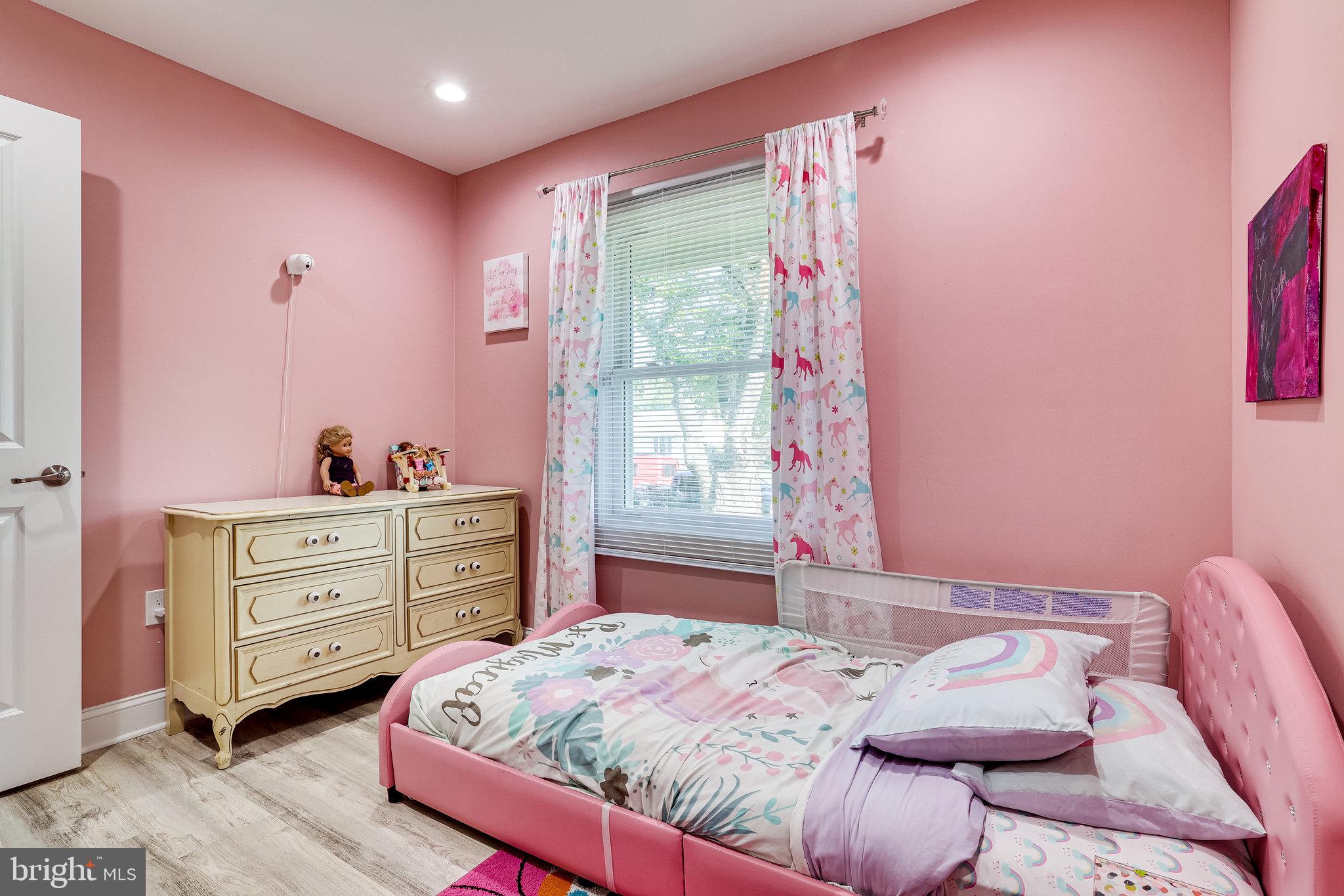604 East Poplar Road Sterling, VA 20164 - Photo 38 of 73 Gallery Image 38