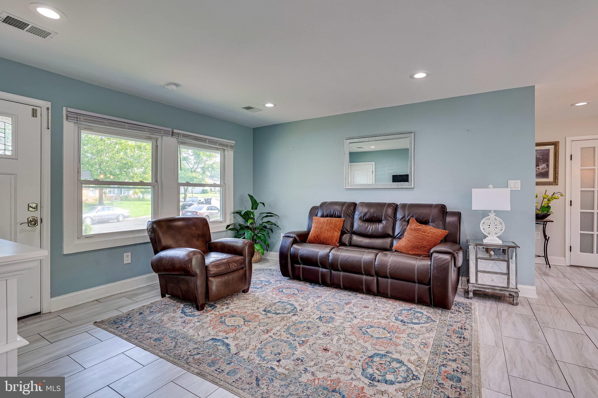 604 East Poplar Road Sterling, VA 20164 - Photo 7 of 73 Gallery Image 7