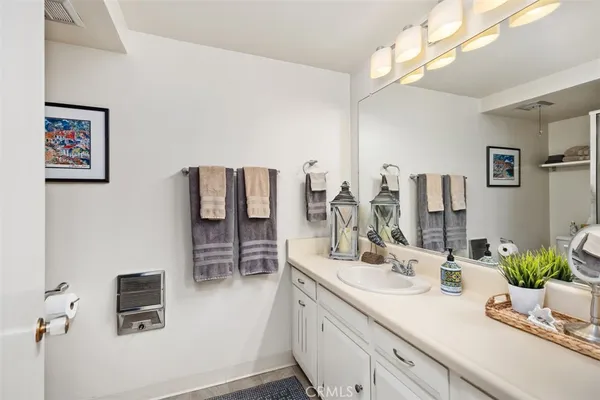 $2,800 | 46 Calle Aragon, Unit R, Laguna Woods, CA 92637