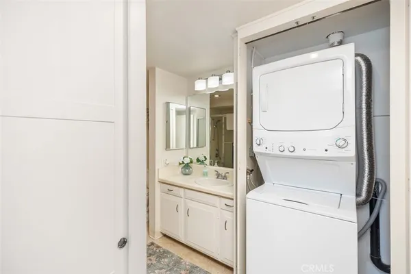 $2,800 | 46 Calle Aragon, Unit R, Laguna Woods, CA 92637