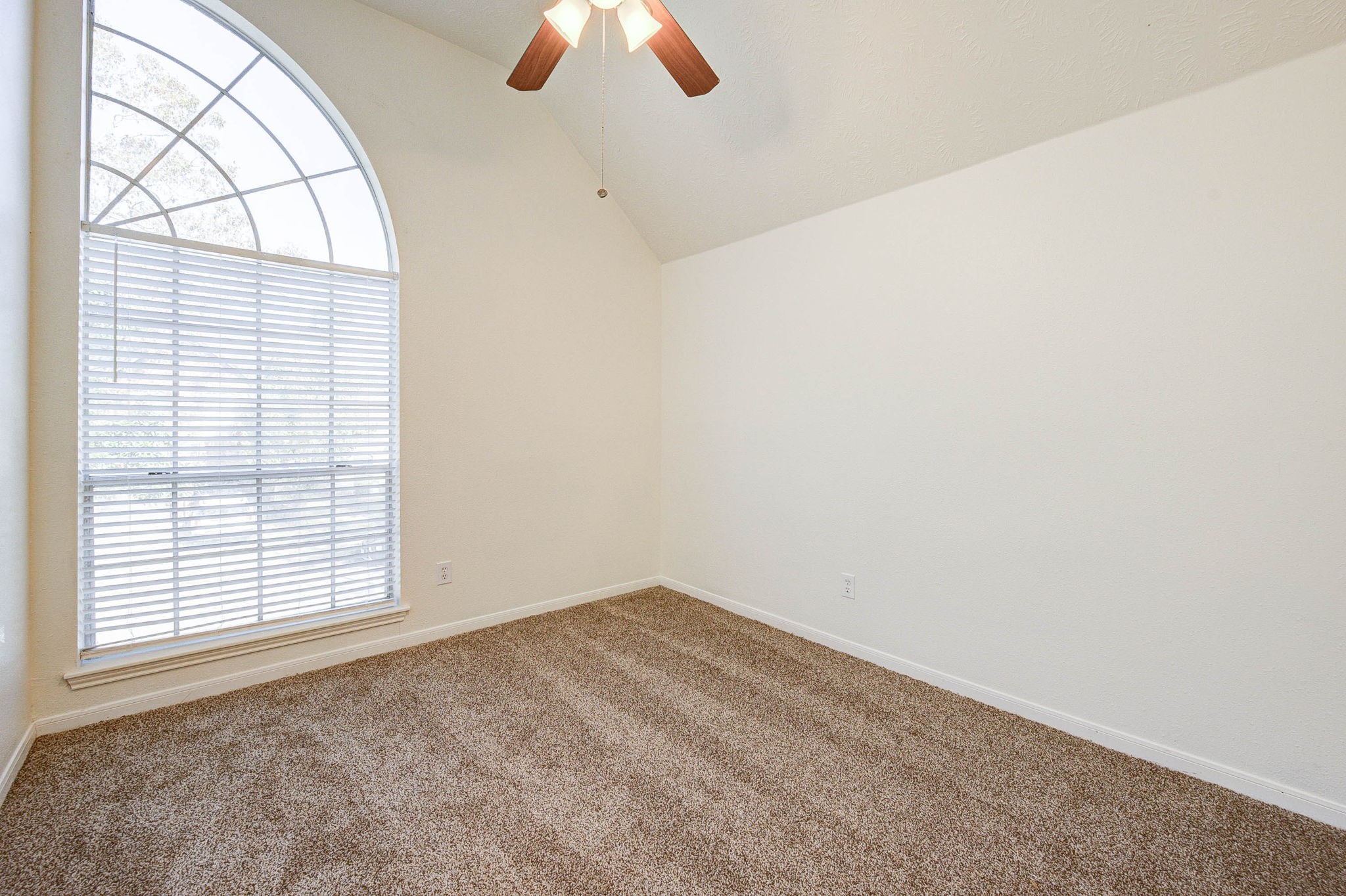 1326 Chesterpoint Drive Spring, TX 77386 - Photo 32 of 40