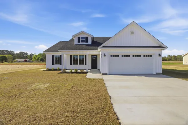 $319,900 | 3809 Valley Forge Road, Aynor, SC 29511
