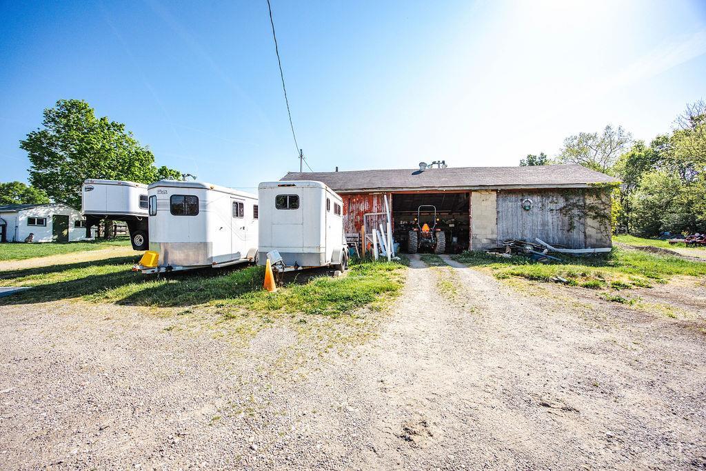 2920 Minton Road Hamilton, OH 45013 - Photo 29 of 39 Tractor Barn