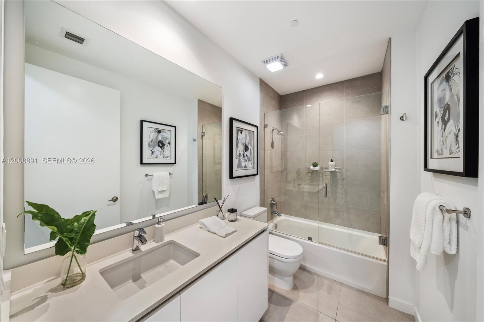 545 Southwest 11th Street, Unit 308 Miami, FL 33129 - Photo 18 of 49