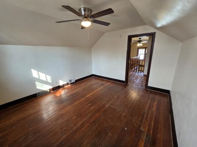 217 East Center Street Shawano, WI 54166 - Photo 15 of 28