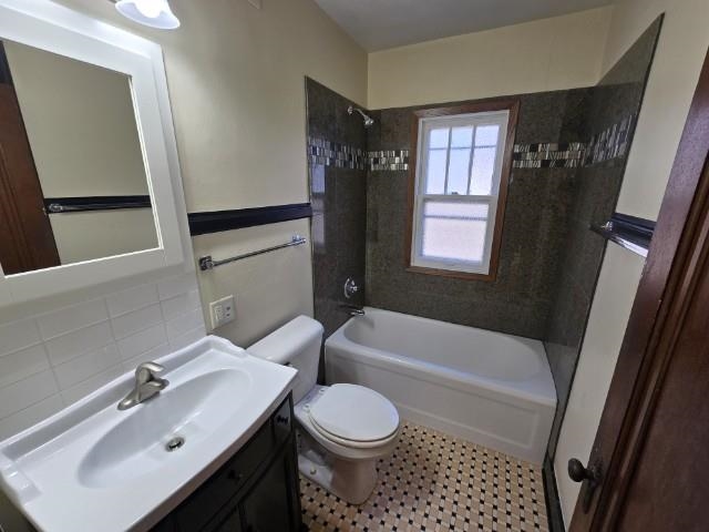 217 East Center Street Shawano, WI 54166 - Photo 9 of 28