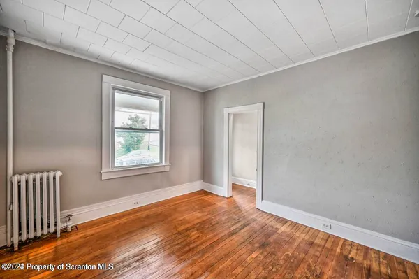 $1,325 | 114 New York Street, Scranton, PA 18509