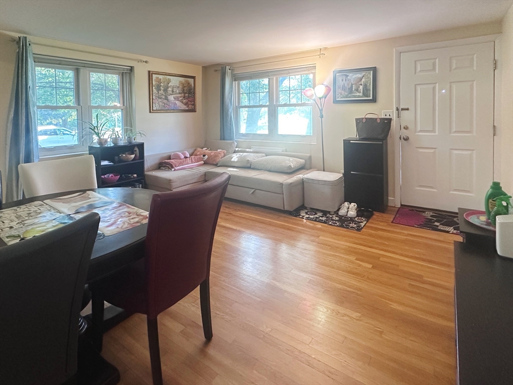 14 Emerson Gardens Road, Unit 14 Lexington, MA 02420 - Photo 4 of 22