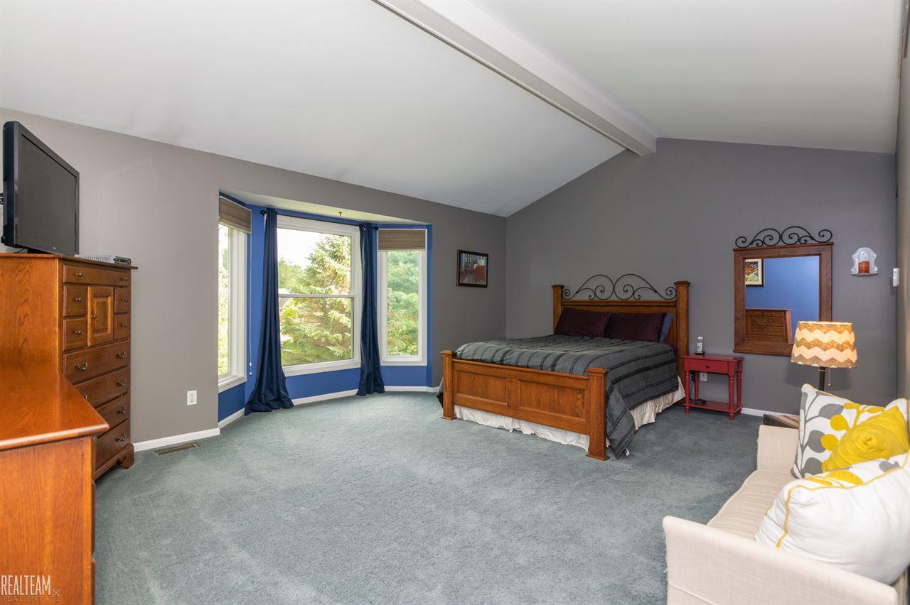 1052 Chesapeake Rochester Hills, MI 48307 - Photo 24 of 54