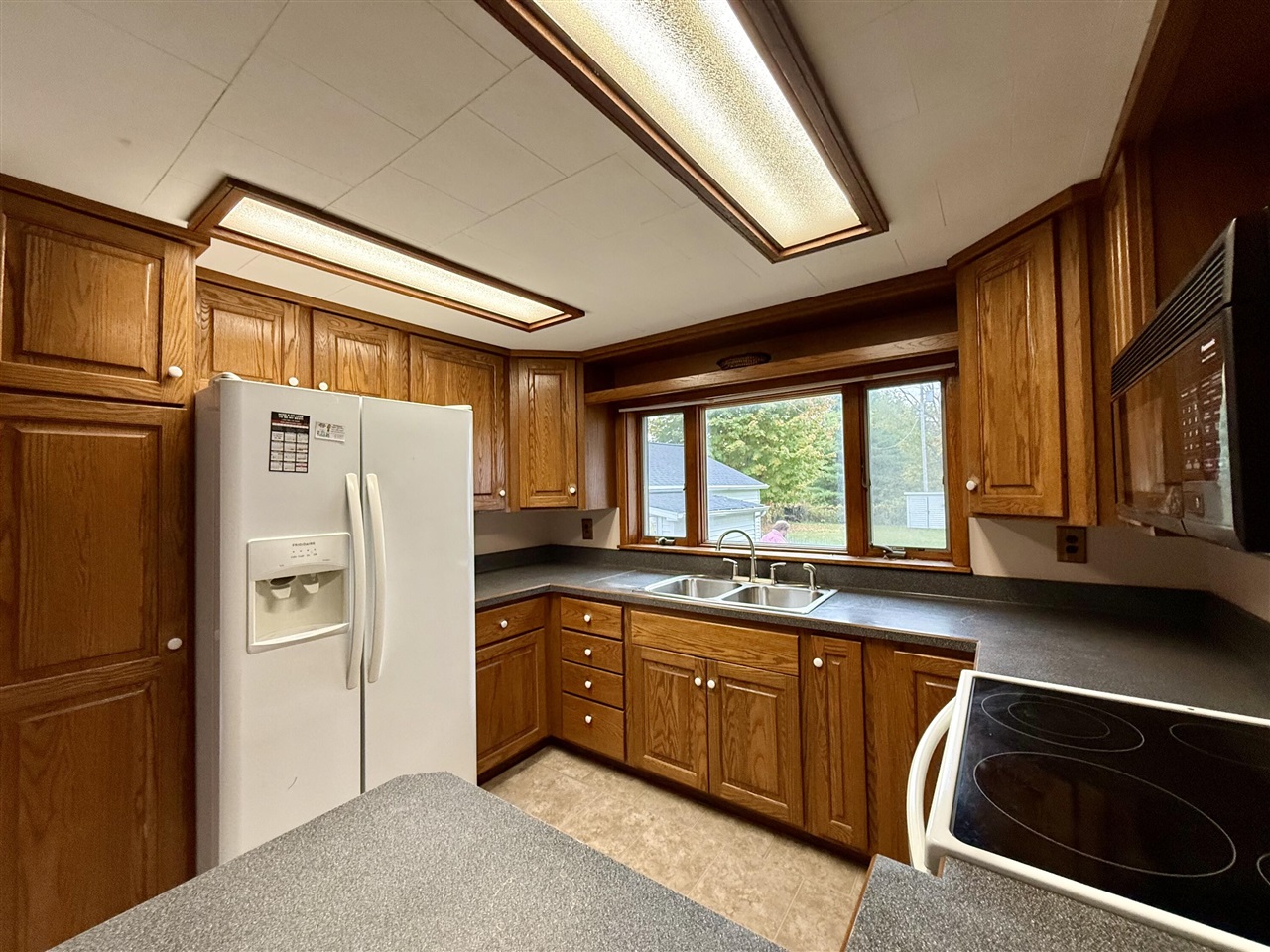 12211 Church Road Pittsford, MI 49271 - Photo 4 of 21