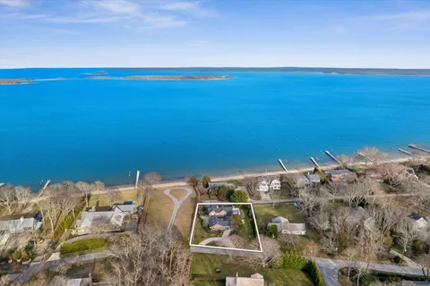 $5,350,000 | 4 Mashomuck Drive, Sag Harbor, NY 11963