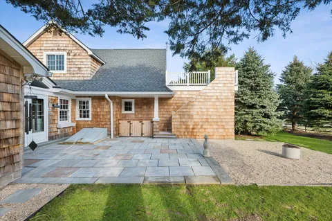 $5,350,000 | 4 Mashomuck Drive, Sag Harbor, NY 11963