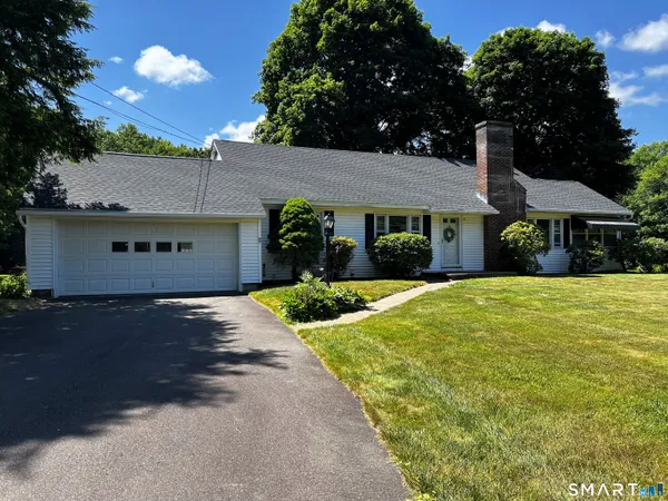 $495,000 | 253 Arch Road, Avon, CT 06001