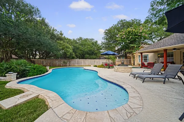 $575,000 | 526 Cullen Boulevard, Buda, TX 78610