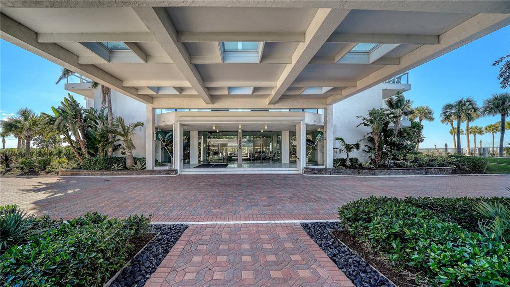 1000 Longboat Club Road, Unit 304 Longboat Key, FL 34228 - Photo 11 of 16