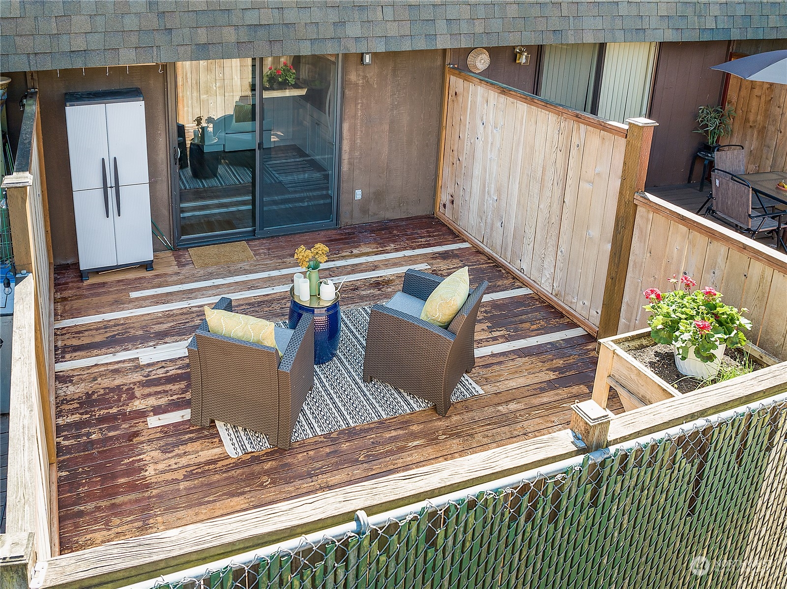 20620 76th Avenue West, Unit D Edmonds, WA 98026 - Photo 21 of 30 a outdoor view from a balcony