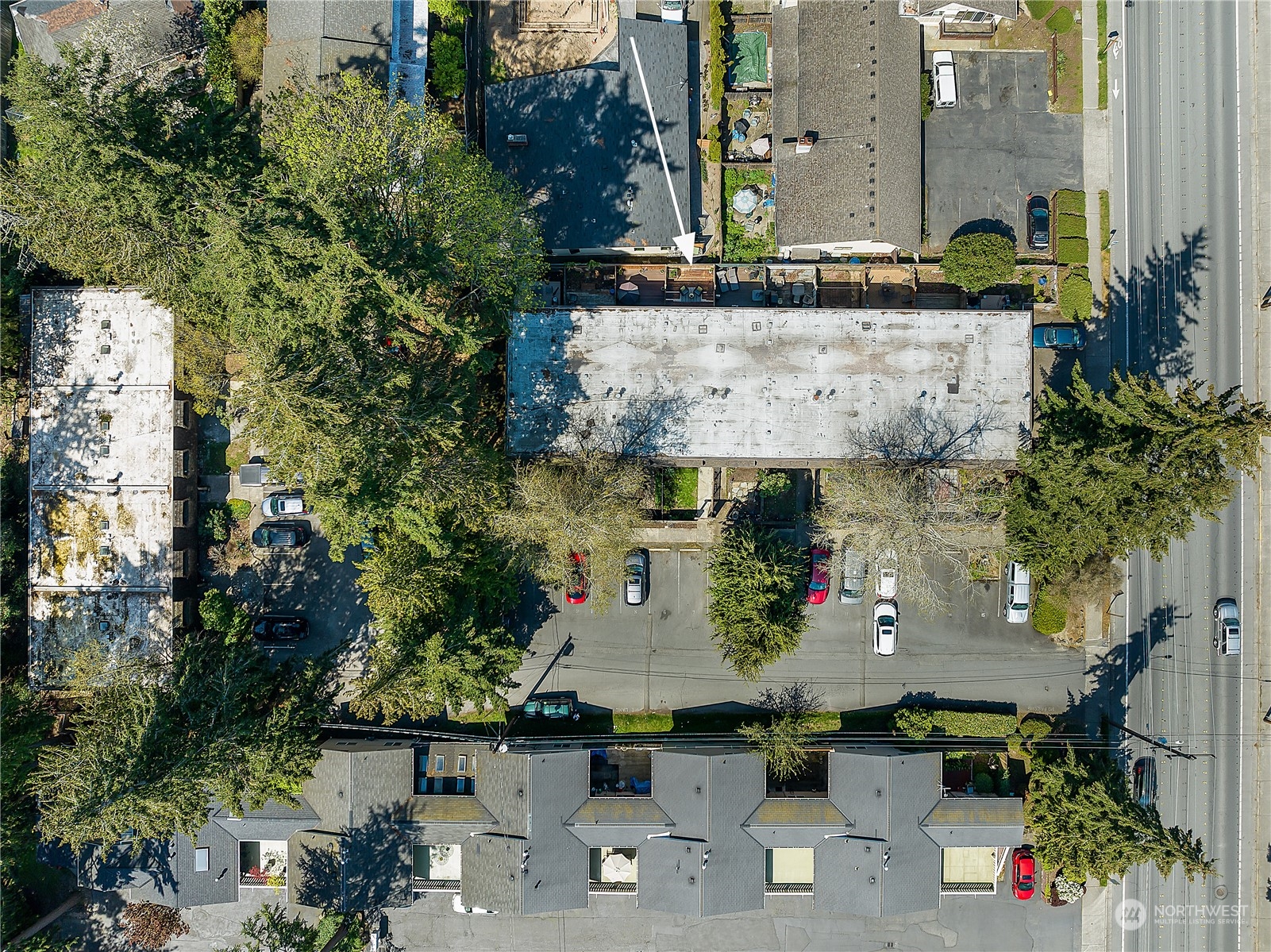 20620 76th Avenue West, Unit D Edmonds, WA 98026 - Photo 27 of 30 an aerial view of multiple house