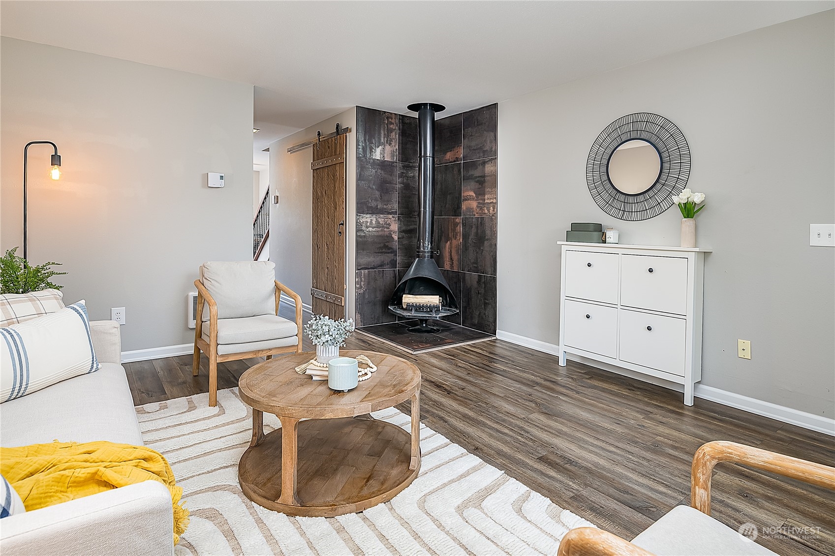 20620 76th Avenue West, Unit D Edmonds, WA 98026 - Photo 4 of 30 a living room with furniture and wooden floor