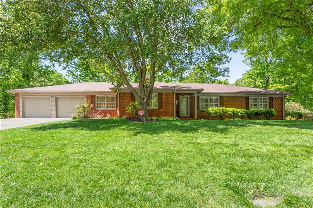 931 Croyden Street High Point, NC 27262 - Photo 1 of 39