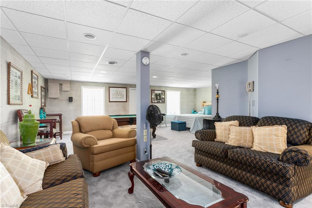 931 Croyden Street High Point, NC 27262 - Photo 17 of 39